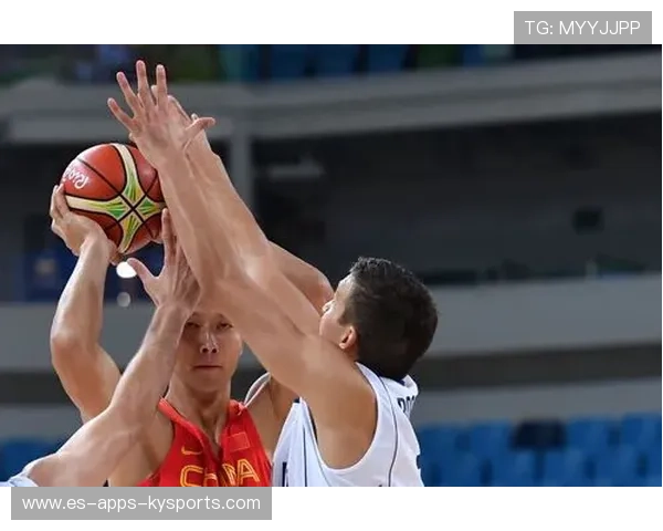 福克斯底线传球助攻空切得手，国王打出阵地反击