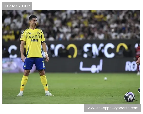 利雅得新月官宣签下18岁前锋梅特，转会费高达3000万欧元